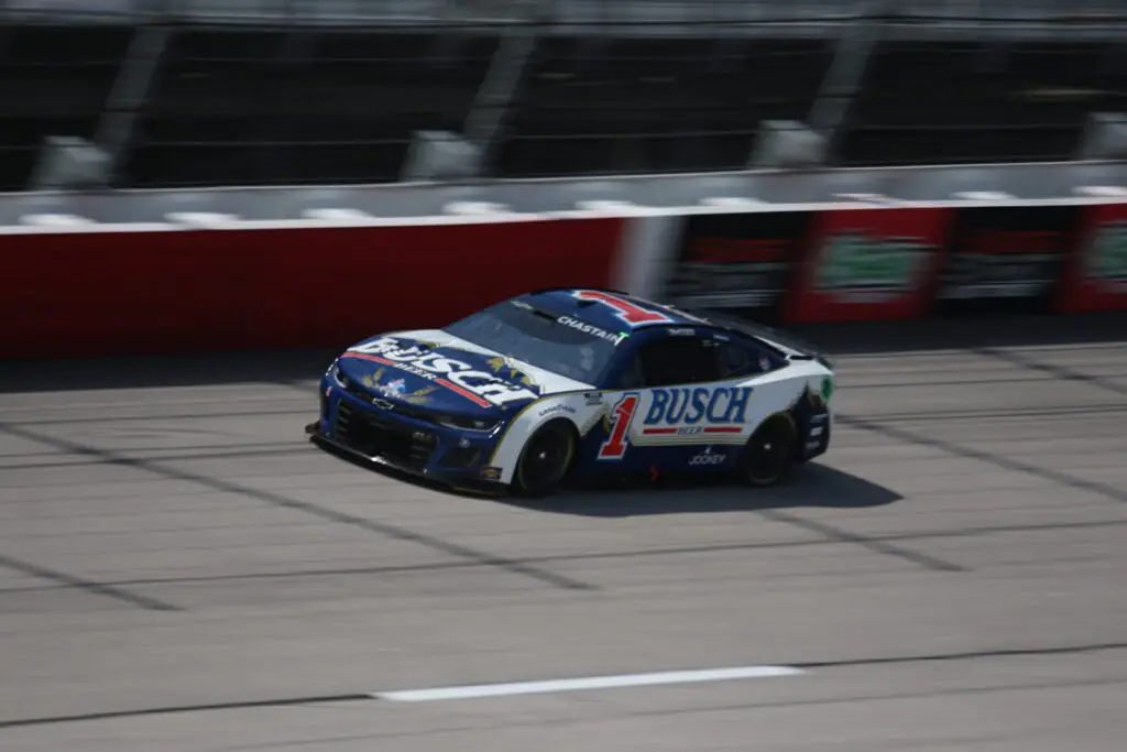 Ross Chastain's No. 1 Busch Beer throwback paint scheme from Darlington Raceway on track.